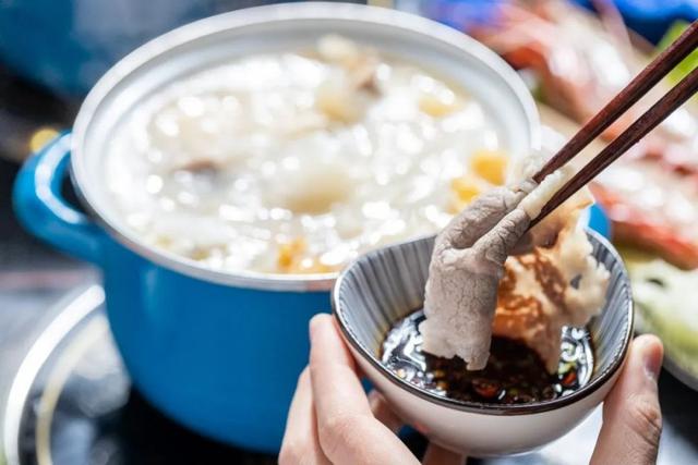 奶白色鱼翅花胶汤 2026年花胶鱼翅汤的做法