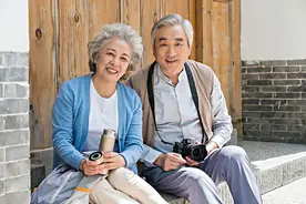 中老年夫妻，丈夫变柔弱，妻子却变“强势”，3个过来人说了真相图片