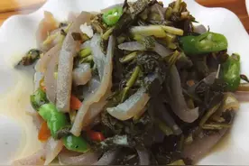 家乡的味道魔芋美食系列，陕南特色酸菜炒魔芋。图片