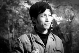 人气爆棚的副教授易中天为何没能转正？离职时只说：武汉天气不好图片