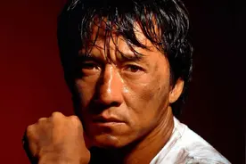 成龙的荒唐情史，19岁痴恋米雪8年，成名后却和3个女人爱得深沉图片