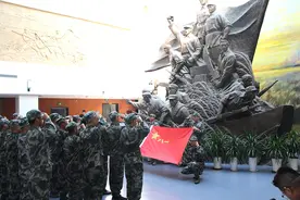 山东省寿光市人武部：组织入伍新兵开展革命传统教育图片
