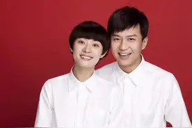 明星夫妻们的红底结婚证件照，你看到的是夫妻相还是满满的幸福？图片
