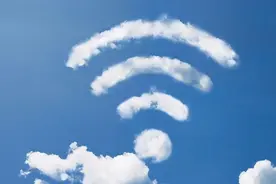 有人会因为省电费而每晚睡觉时都把wifi关掉吗？这位做法绝了图片
