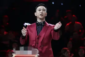别再嘲笑王自健了！骂郭德纲不是他本意，你看看他是谁的徒弟？图片