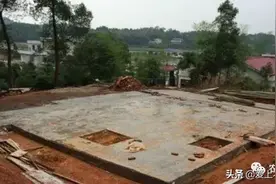 实拍丨农村小伙23万建二层别墅，实用美观又大方，村里人都夸图片