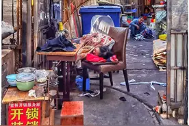 “房奴”和“无房族”蜗牛有何差别？再过几年，一目了然图片