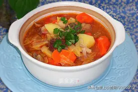 西红柿土豆炖牛肉图片