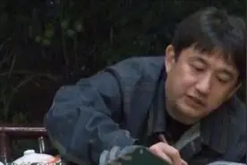 15岁多多打耳洞染发表现叛逆 黄磊却对其十分包容图片