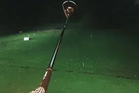 罗志祥晒深夜照，配文称“练球”，还带上了打高尔夫的表情图片