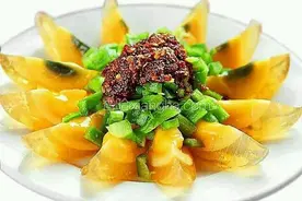 餐桌佳肴：鸡蛋和皮蛋，如何健康食用，您了解多少？图片