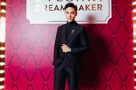 穿上古装是长孙无极，穿上西装是阮经天，热血暖男，带有几分痞帅图片
