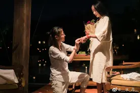杨丽萍徒弟水月与同性爱人完婚，幸福称一切像梦一样美好图片