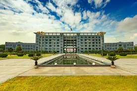 湖北大学连续两年进入全国百强，有可能成为湖北第八所双一流吗？图片