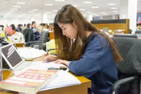 研究生毕业后才知道，专硕和学硕有很大差别，难怪有人选错后悔图片