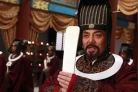 他仅是一个宦官而已，却能掌握兵权20年！为何被封王又被斩首？图片