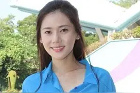 苦尽甘来的秋瓷炫，被亲奶不喜亲妈诅咒，远离家乡遇爱人获幸福图片