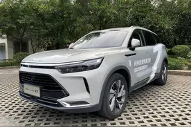 10-15万“不得不看”的北京X7，真是槽点多多图片