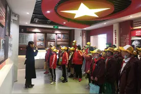 管城回族区回民第一小学：手拉手学党史，心连心共成长图片