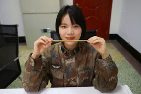 无价青春！点赞这群乘风破浪的女兵图片