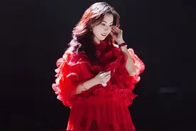 杨钰莹，“语文课代表”；那英，“我怎么这么笨呢”图片