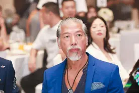 香港“四大恶人”再合体！张耀扬满脸白须霸气十足，吴启华显年轻图片
