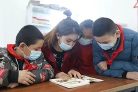 2021朝暮与岁月并往，青春与靓丽同行图片