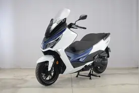 大阳V锐250即将上市，水冷四气门ABS无钥匙启动，猜猜价格？图片