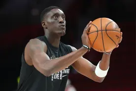 高薪低能的十大NBA现役球员图片