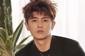 任嘉伦老婆“古装剧照”流出，看到她的颜值，难怪国超哥哥会沦陷图片