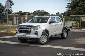 2021年五十铃D-MAX SX双驾驶室皮卡：宜商宜家之选图片