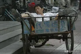 中国有70万人患＂睡病＂：吃饭、跑步、开车时都会睡着，圆规扎都不行图片