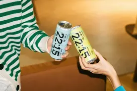 互联网大厂热衷当酒企股东，真有利可图？图片