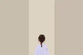 手绘女孩背影，哪一个背影能够吸引到你呢？【壁纸\背景\头像】图片
