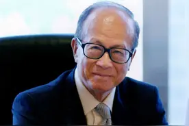 李嘉诚的辩护：我不会跑，也跑不了。图片