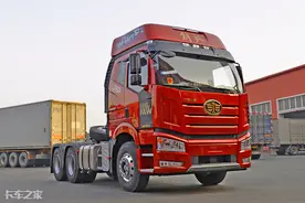 550马力+AMT配液缓，这款解放J6P牵引车配置太豪华图片