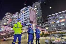【一线抗疫群英谱】他们有一个共同的名字：志愿者——记坚守在抗击疫情一线的甘肃蓝天救援队图片