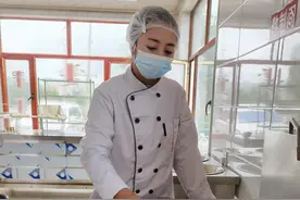 科尔沁草原乳香飘图片