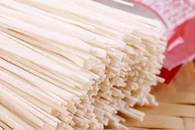 买挂面，这3种挂面“专坑”外行，聪明人从不买，白花钱还不健康图片