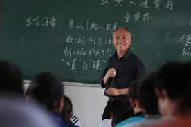 有人说，民转公的教师，不少是小学毕业生，他们能合格吗？图片