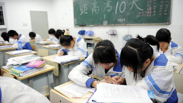 为什么三本学生能通过考研考上985，却不能在高考时考上985呢？