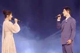 星光大赏：肖战久违现身和杨紫同台合唱，唐嫣凭《燕云台》获奖？图片