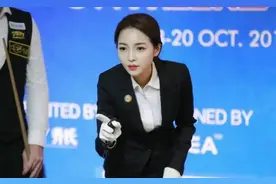 中国台球最美女裁判，身材颜值超美，24岁和球迷闪婚后闪离图片