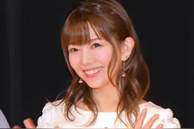 61岁山口百惠的“声优”儿媳真美！儿子晒结婚照，时髦清纯又甜美图片