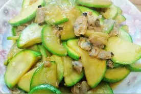 它是“天然褪黑素”，坚持隔天吃，美白又淡斑，天气热吃它最好图片