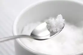 坐月子可以吃盐吗？图片