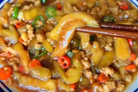 下饭菜之肉末茄子，不用过油，吃出健康美味新高度，自备三碗米饭图片
