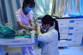 你怀着宝宝救宝宝的样子，真美！图片