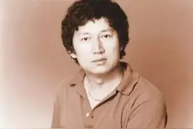 以母子关系出国，以情人身份同居：陪美国富婆13年的他，现状如何图片