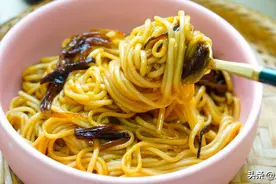 这样煮面条，真是又简单又快手，味道还超赞图片